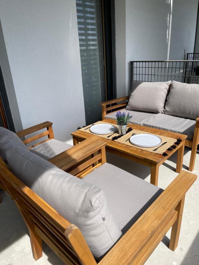 2p Avec Parking Et Balcon - Gare Val D'europe 5mn - 10mn Apartment *